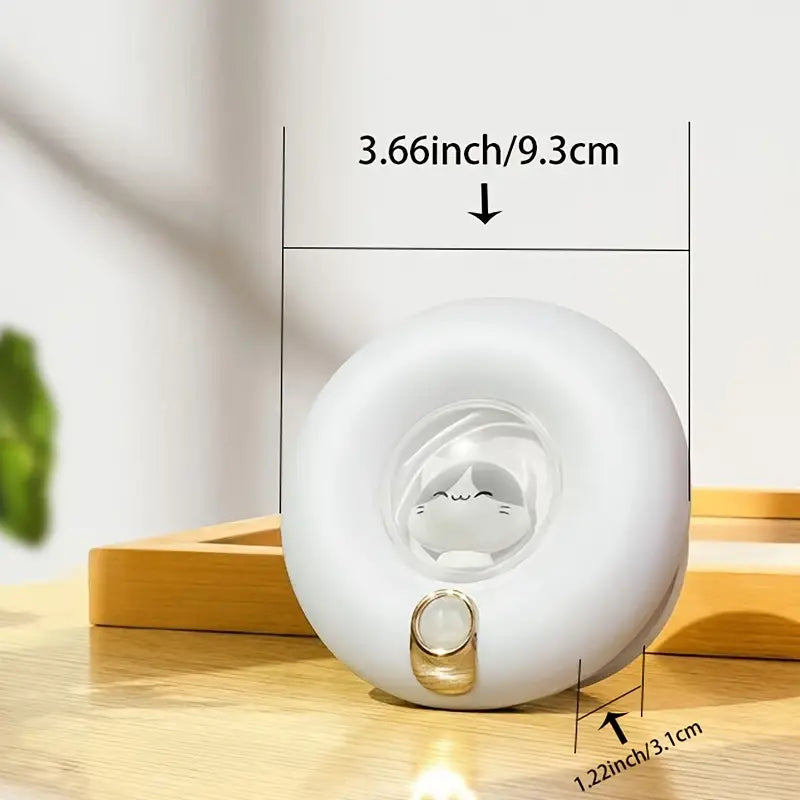 Linda luz nocturna LED recargable con sensor de movimiento y forma de gato