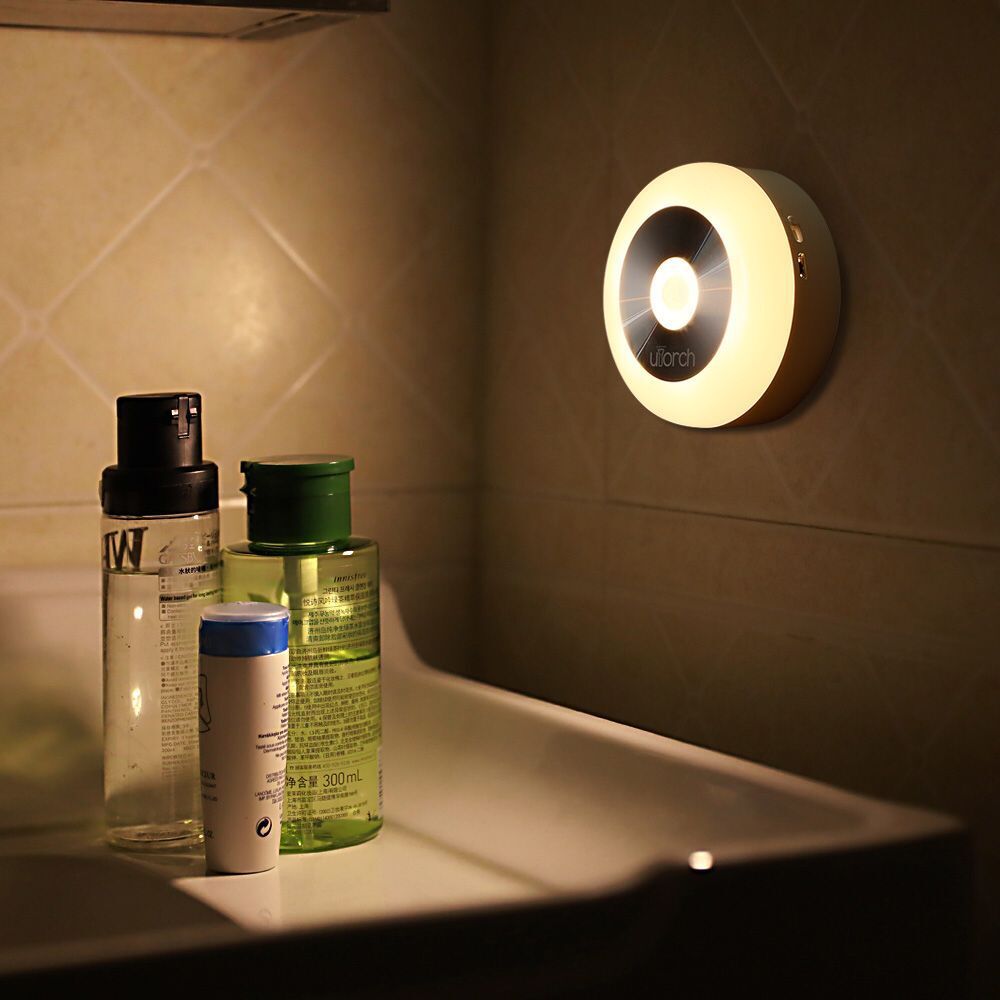 Luz nocturna LED con sensor de movimiento y control táctil