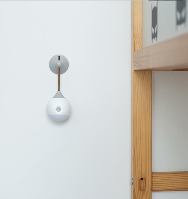 Luz nocturna de cabecera con sensor de movimiento inteligente